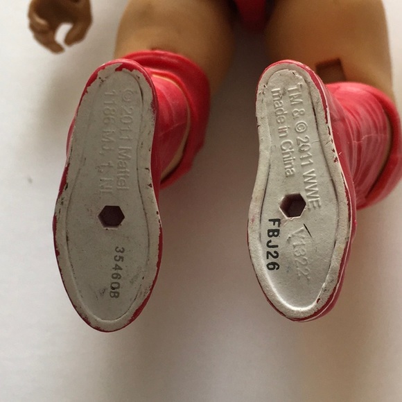 Earthquake WWE Then Now Forever 2011 Mattel Elite Action Figure. - Picture 8 of 8